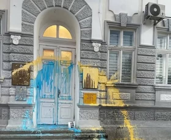 Будівля російської адміністрації Євпаторії після акції Богдана Зізи