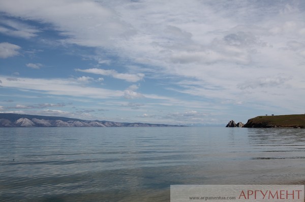 Вид с о.Ольхон на маломорские гольцы