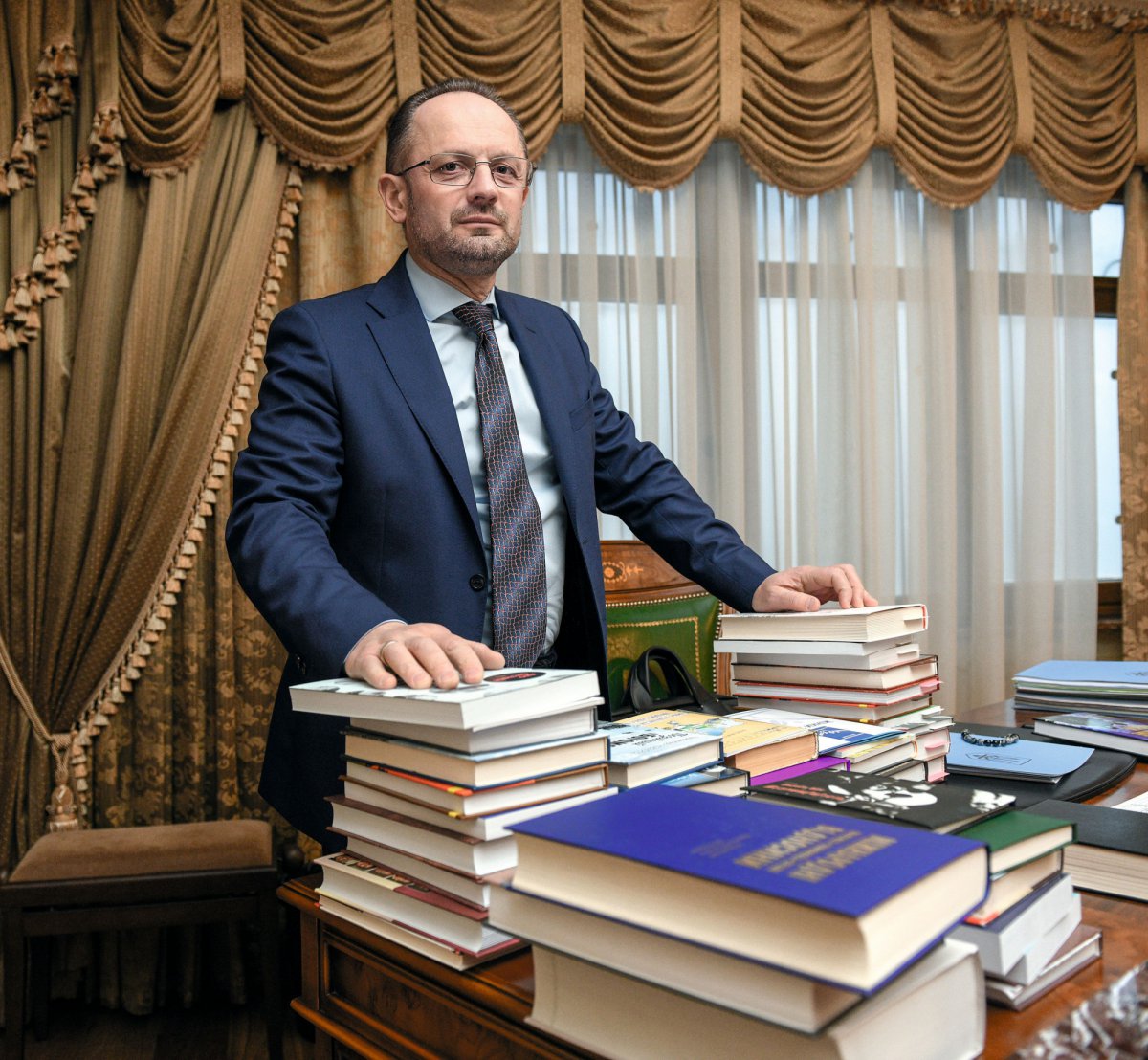 Роман БЕЗСМЕРТНИЙ