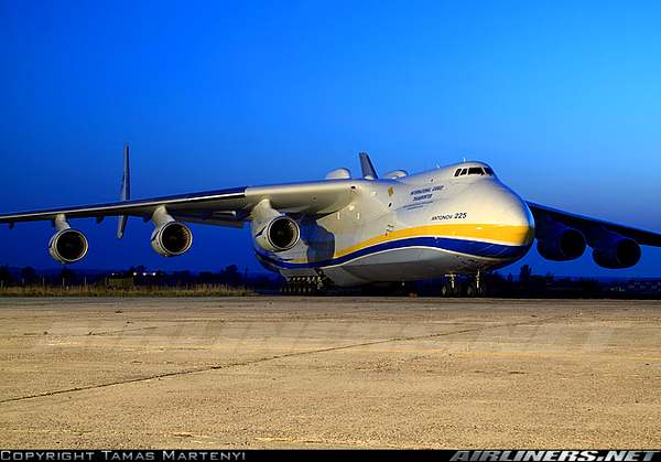 Ан-225 UR-82060 © Tamas Martenyi, airliners.net