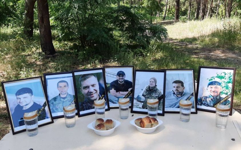 Убиті Андрій Москалець, Владислав Мамиченко, Віталій Вульчин, Ескендер Османов, Роман Ханенко, Олександр Білоус,