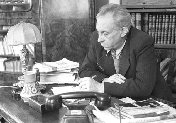 Максим Рыльский, поэт