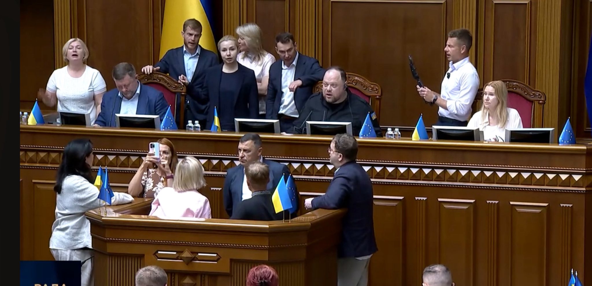 Facebook / Ярослав Железняк