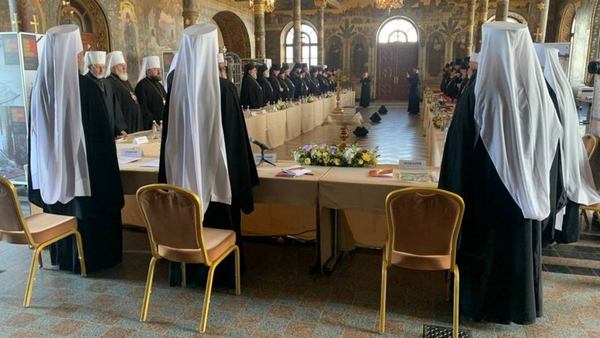 Проти переходу проголосував лише один єпископ з 53, ще один утримався.