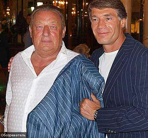 На этой войне Аркаллаев принял сторону «Люкса». И не проиграл (на фото – справа):