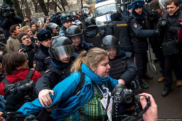 На суде участников «Болотного дела» в Москве пели Гимн Украины