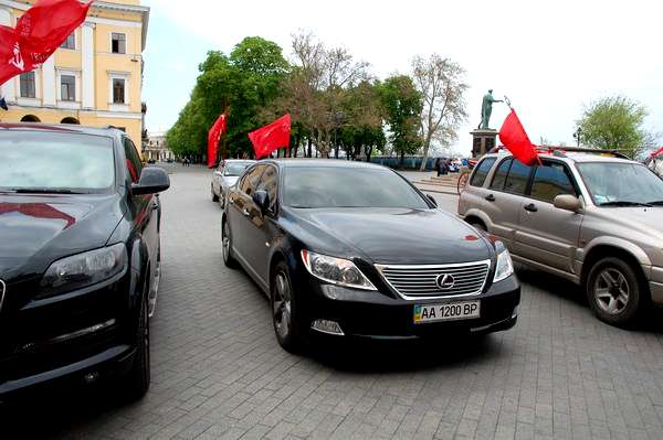 Коммунист Царьков и его «Лексус»