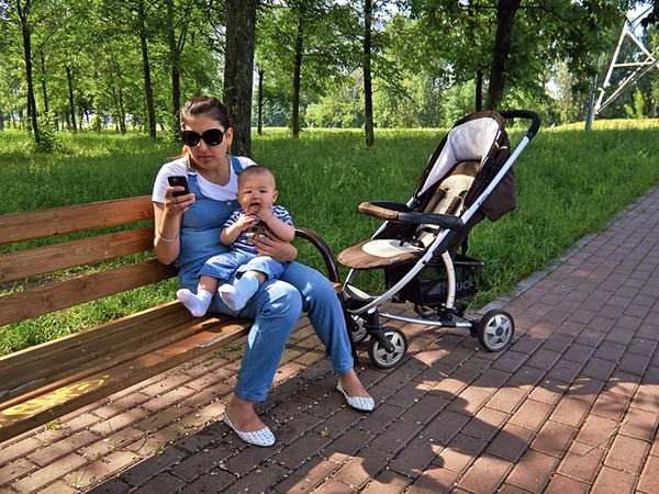 В отличие от коренного населения демографическая ситуация среди мигрантов стабильная Фото: Андрей Замахин