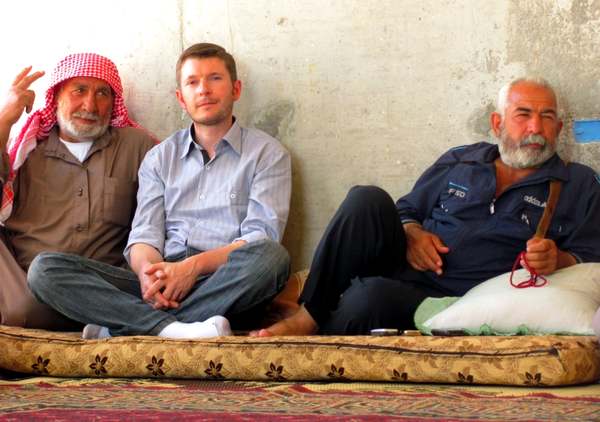 Север провинции Алеппо, июль 2012 г. Пьер Пиччинин — в центре снимка