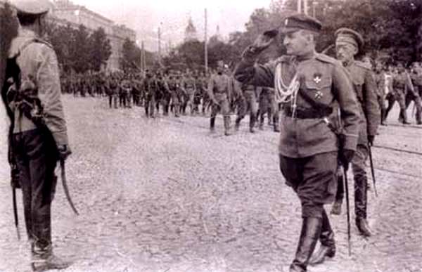 Военный парад в гетманском Киеве