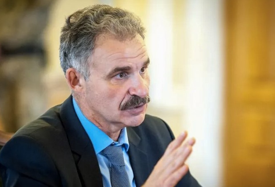 Голова ДЕСС Віктор Єленський каже: НАЗК вимагає визначити чіткий перелік підстав, за яких не можна передавати культове майно фото: Духовний фронт України